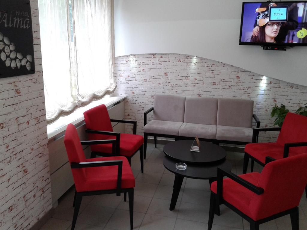 Garni Hotel Alma Pirot Eksteriør bilde