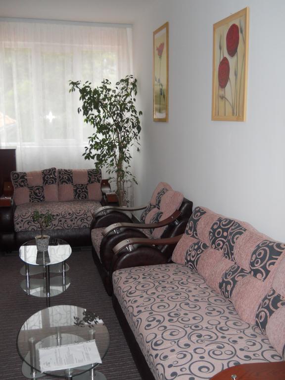 Garni Hotel Alma Pirot Eksteriør bilde