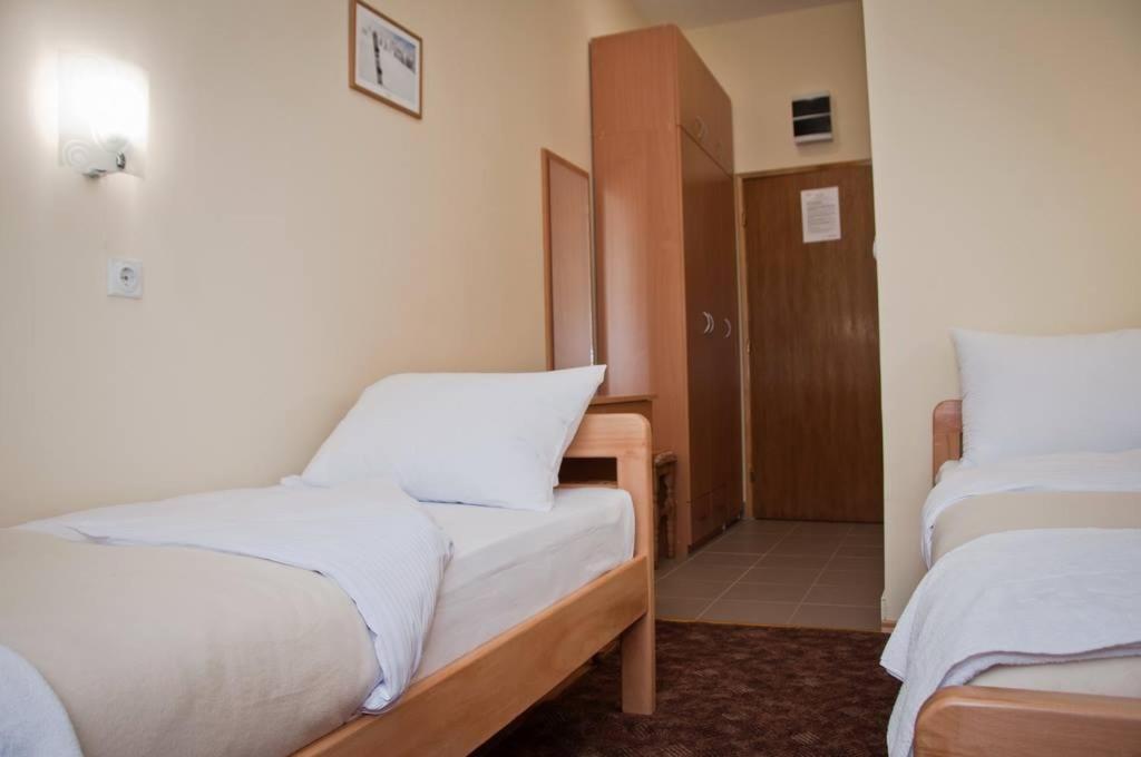 Garni Hotel Alma Pirot Eksteriør bilde