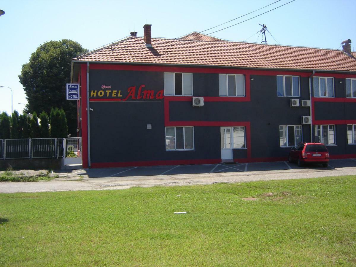Garni Hotel Alma Pirot Eksteriør bilde